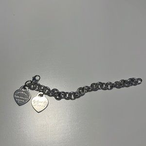 Tiffany and Co. return to Tiffany heart tag bracelet.